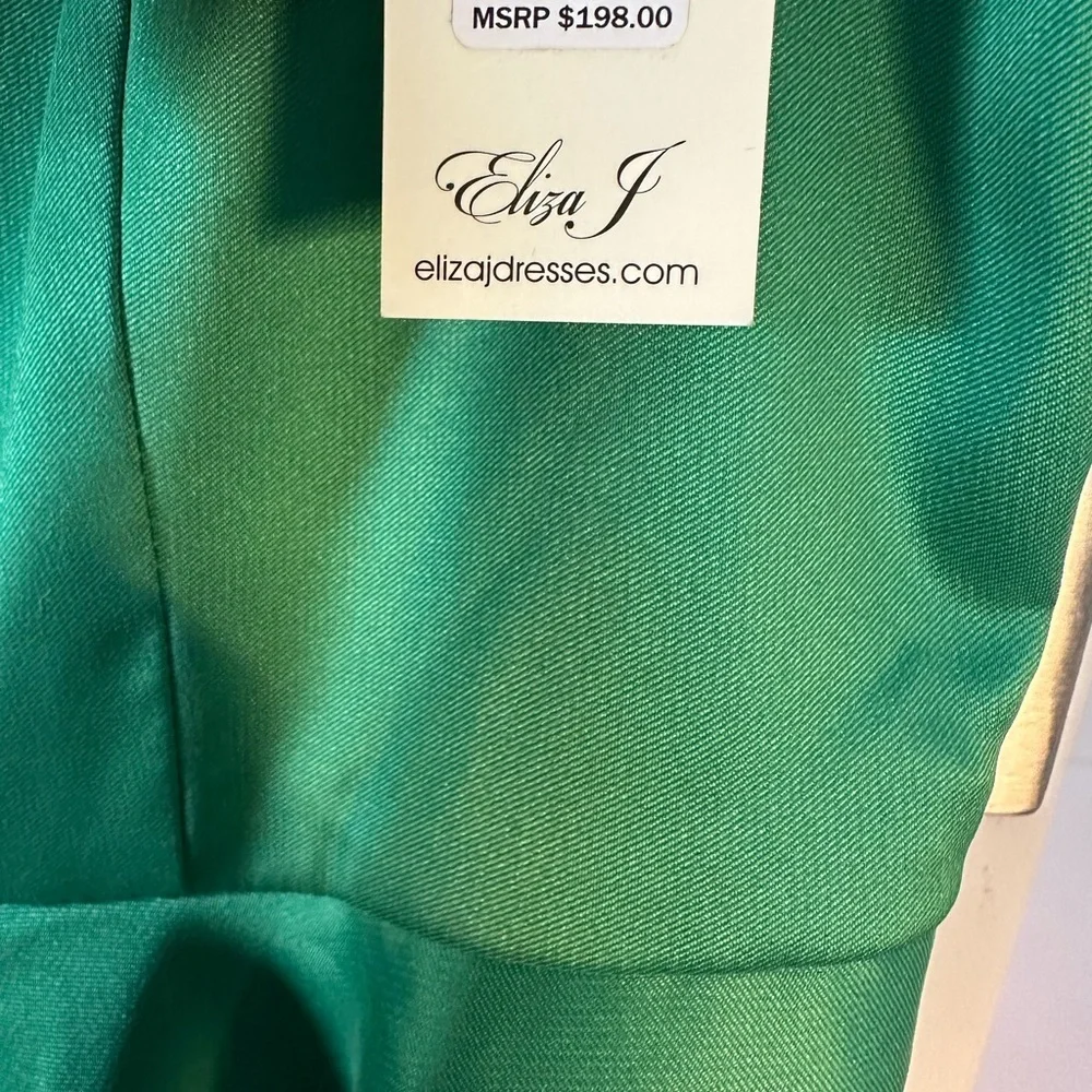 Eliza J Green Asymmetric Fit and Flare Dress - Picture 8 of 11